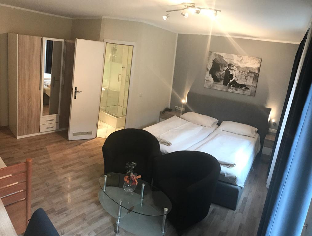 Hotel Reutlinger Hof Reutlingen Extérieur photo